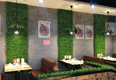 Kinh nghiệm sử dụng cỏ nhân tạo dán tường trang trí