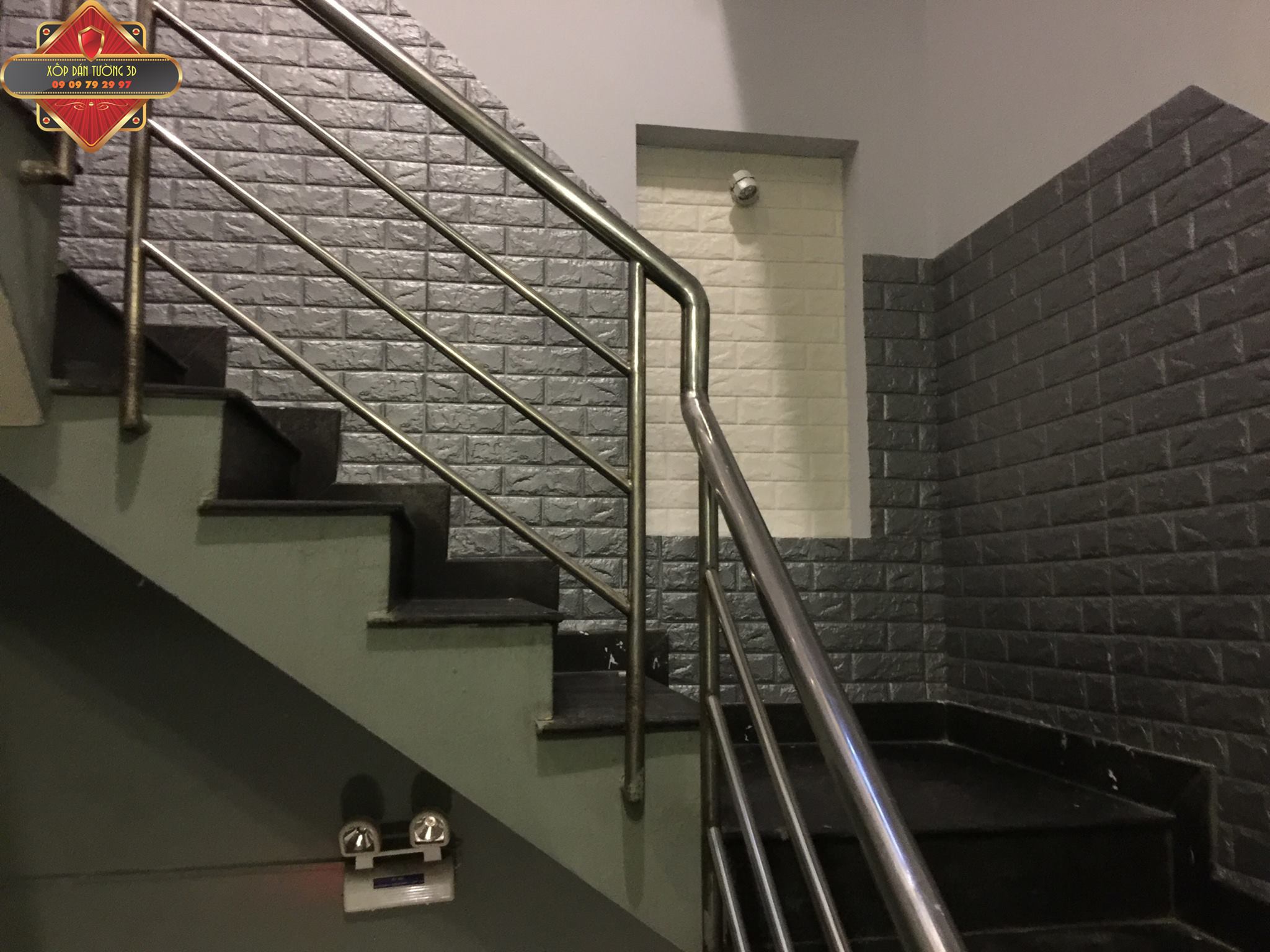 Thi Công xốp dán tường tại quận 7 ( Đơn Vị Uy Tín )