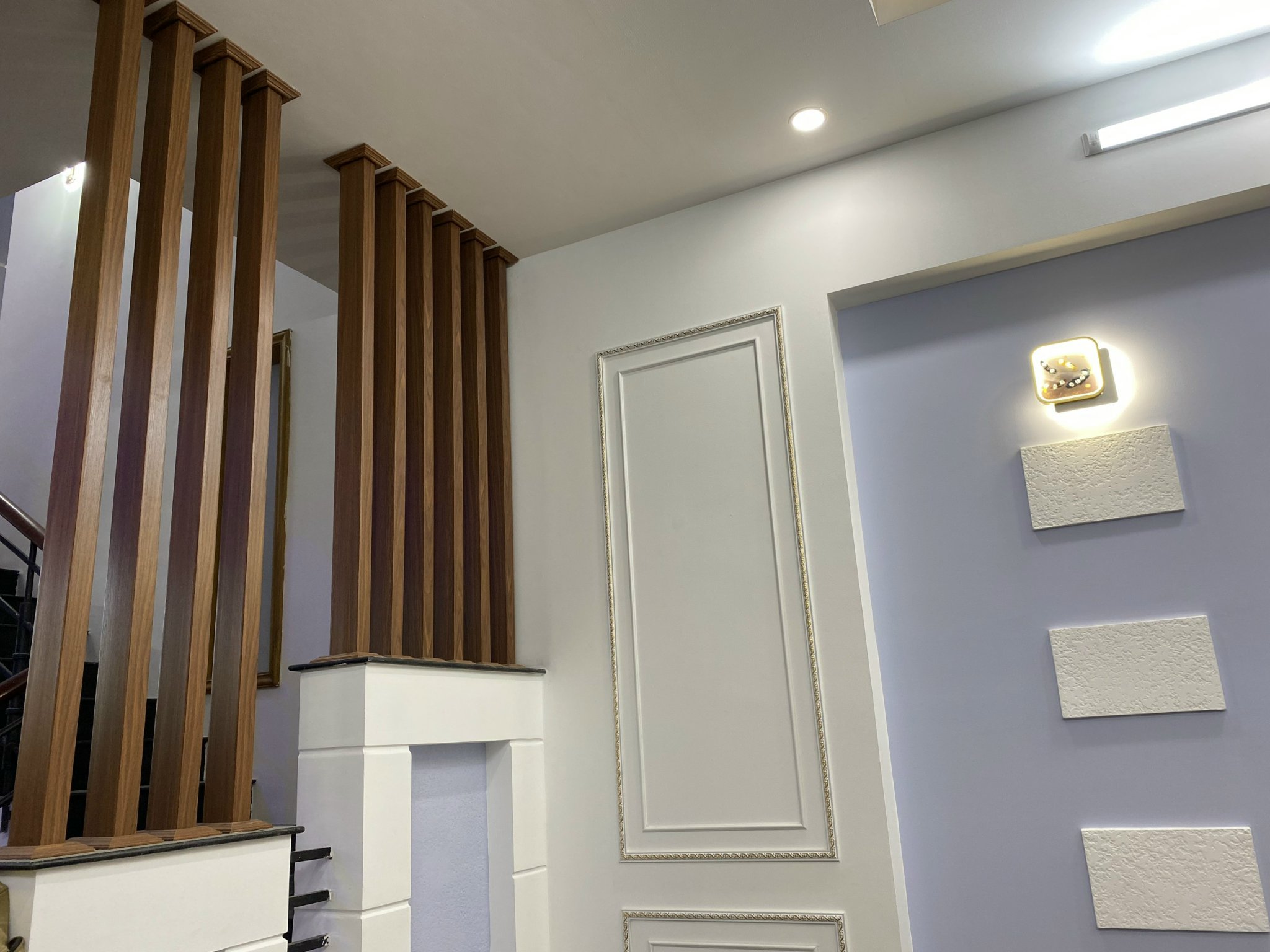 Công Trình Trang Trí Sơn Nhà Tại Tp HCM ⛔Phần 4 Phào chỉ Hàn Quốc & Lam cột cầu thang